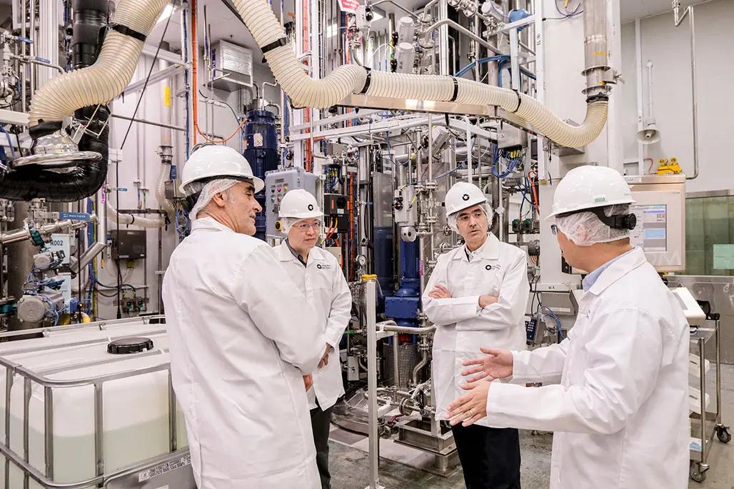 Integrated fragrance encapsulation centre